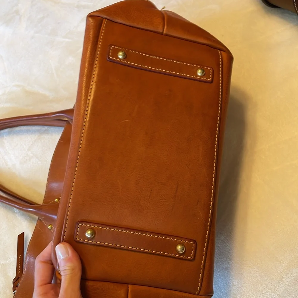 Dooney & Bourke leather handbag - Picture 3 of 9